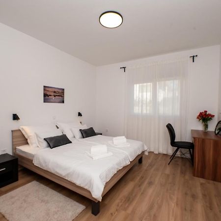 Villa Sportiva Zadar With Private Heated Pool ภายนอก รูปภาพ