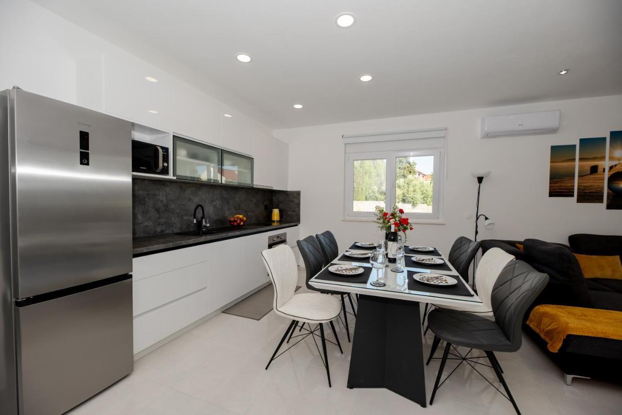 Villa Sportiva Zadar With Private Heated Pool ภายนอก รูปภาพ