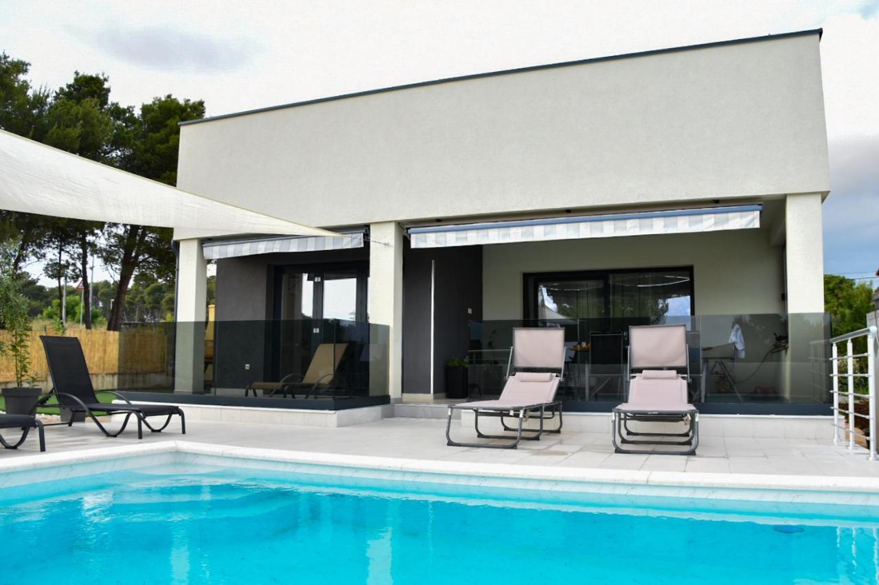 Villa Sportiva Zadar With Private Heated Pool ภายนอก รูปภาพ